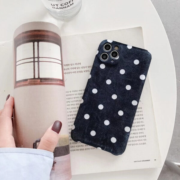 Fluffy wave dot phone case - Image 6