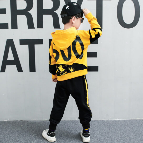 Boy's hooded sports suit - Image 2