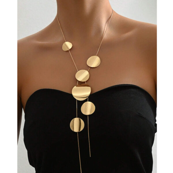 All-match Ladies' Long Trendy Grace Jewelry Wafer Hollow Geometry Chain Necklace - Image 4