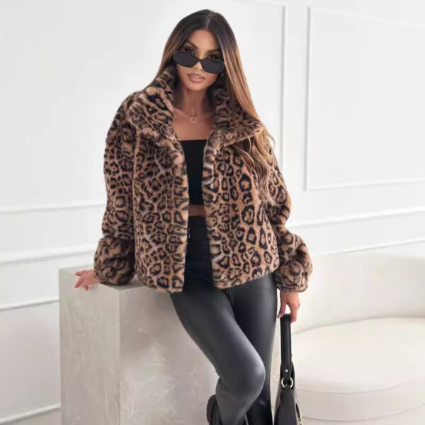 Fashion Personality New Autumn And Winter Fur Leopard Print Lapel Short Coat - Image 3